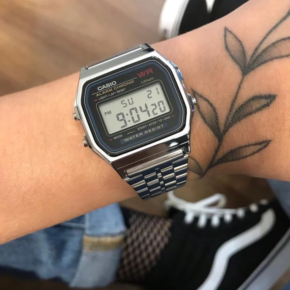 Relógio Retrô Vintage Digital Masculino – Metal Prata | Estilo Anos 80